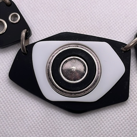 Bijou Terner Silver Black and White Geometric Statement Necklace Chunky Funky - Picture 3 of 11